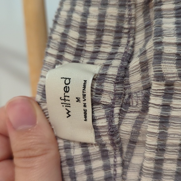 Aritzia Matching Outfit Wilfred Verona Pants and Crop Top Guaze - Picture 5 of 6